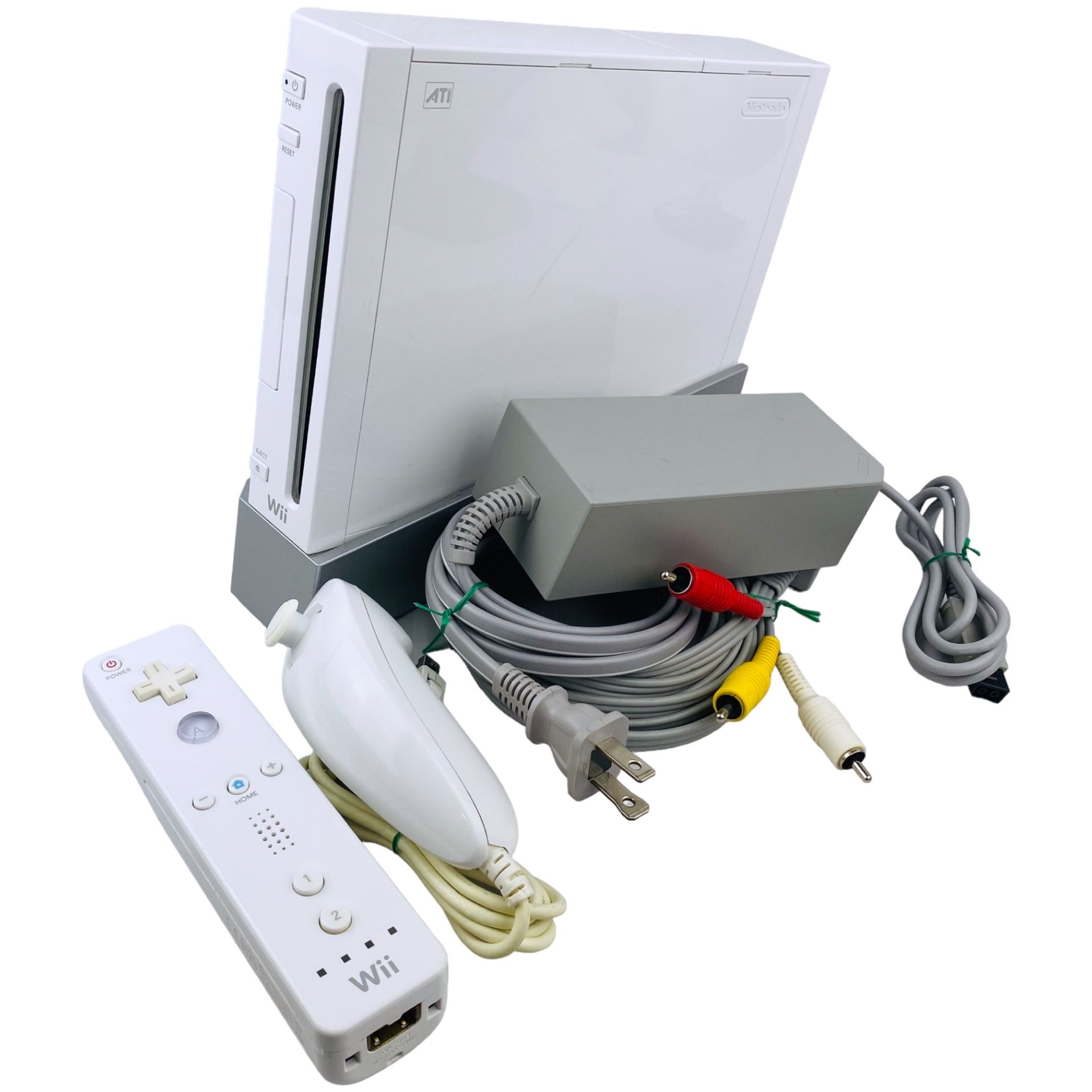 Nintendo Wii Console Bundle Wii Controller Nunchuck RVL001 Gamecube