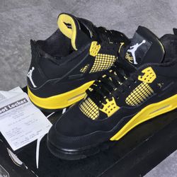 Retro Air Jordan 4 Thunder (Yellow) Size 8