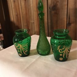 Cute Set Vases Are 3 1/2 Inches & Thin Job Nail Is 8 Inches In Height