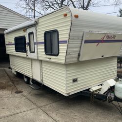 1995 HiLo camper towlite