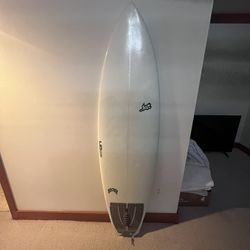 Surfboard 