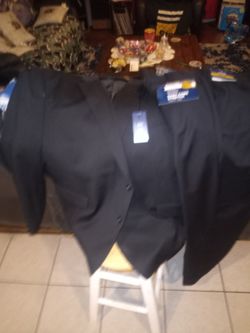 Men's Suit N Pants N 2 Shirts