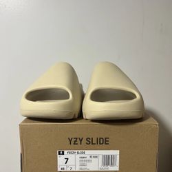 Men's Size 7 NEW adidas Yeezy Slide Bone FZ5(contact info removed) Authentic