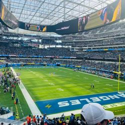 Los Angeles Chargers Vs Las Vegas Raiders 