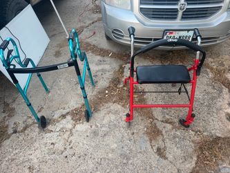 Set of walking aids