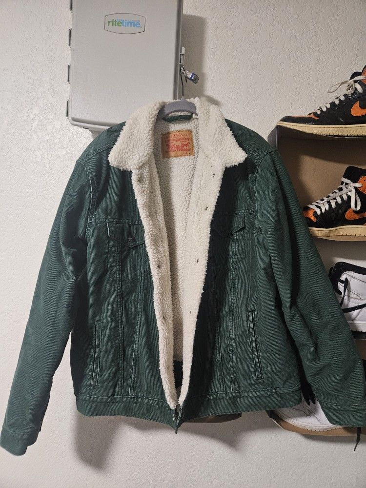 Size L - Levis Relaxed Fit Green Sherpa Trucker Jacket