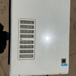  Noritz   Tankless Water Heater 