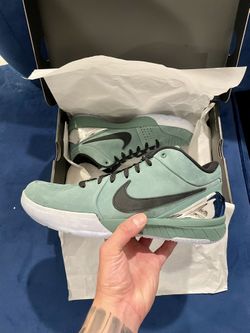 NIKE KOBE 4 PROTRO “GIRL DAD” SZ 9M $220