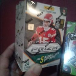 Panini Prizm NFL 2025/PANINI select2025 NFL FOOTBALL CARDS