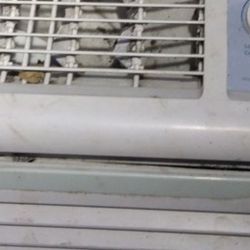 GE 5100 btu air conditioner, window AC, $49