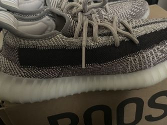 YEEZY V2 CINDER
