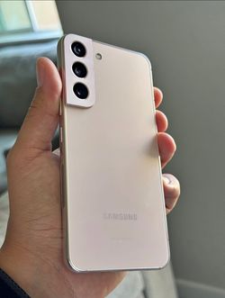 Samsung Galaxy S22, Factory UNLOCKED. Excellent Condition.