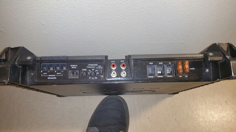 Rockford Fosgate Amp