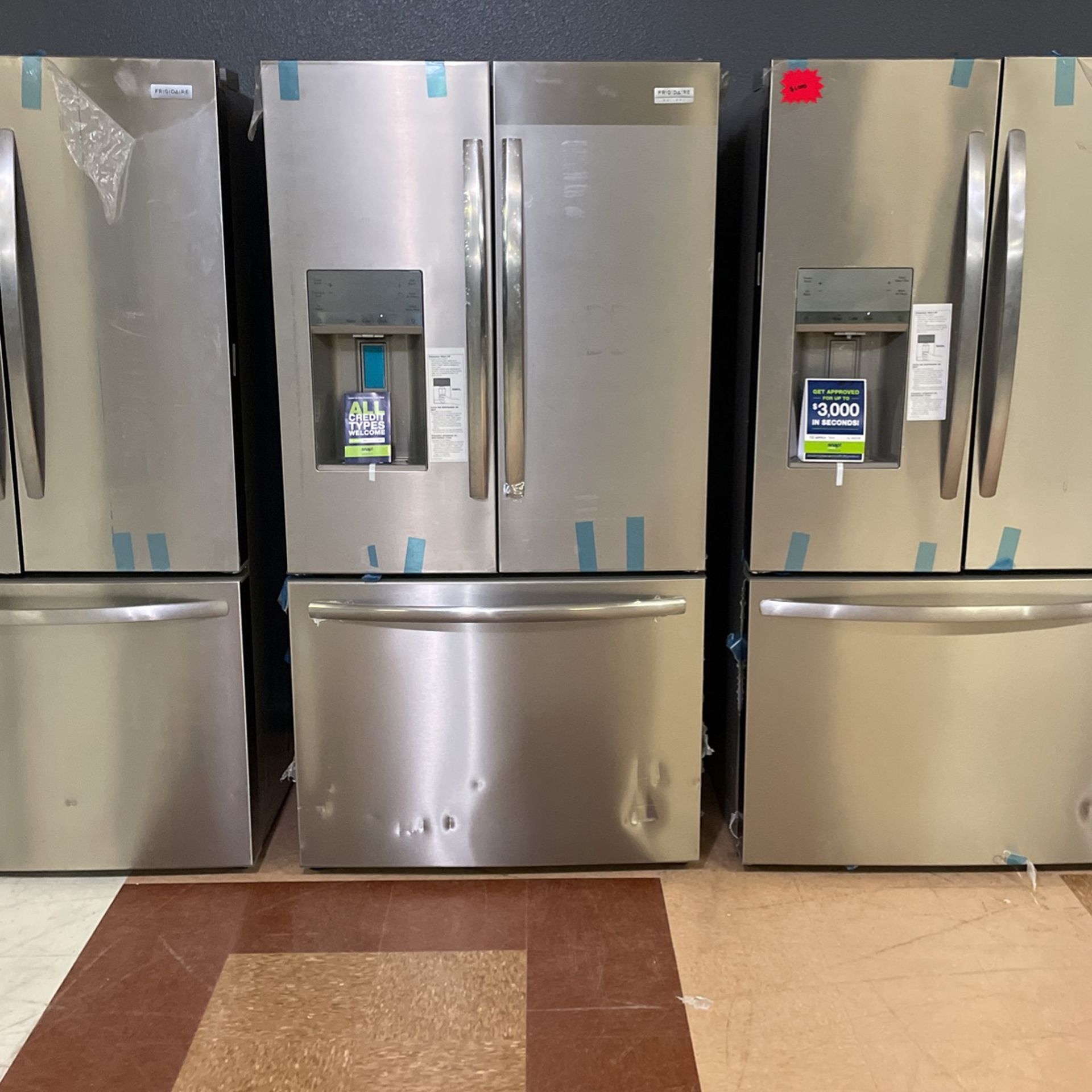 New Frigidaire Gallery Bottom Freezer Refrigeratorā¼ļøā¼ļø