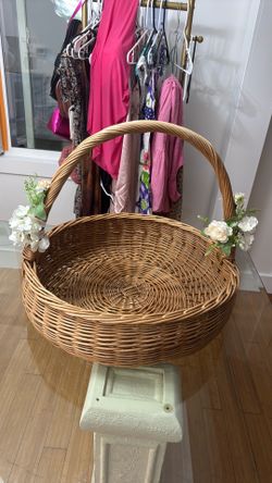 Large 24in wide Basket