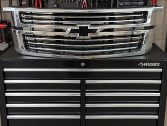 Tahoe/Subruban Front Grille "Parrilla" 2015-2020
