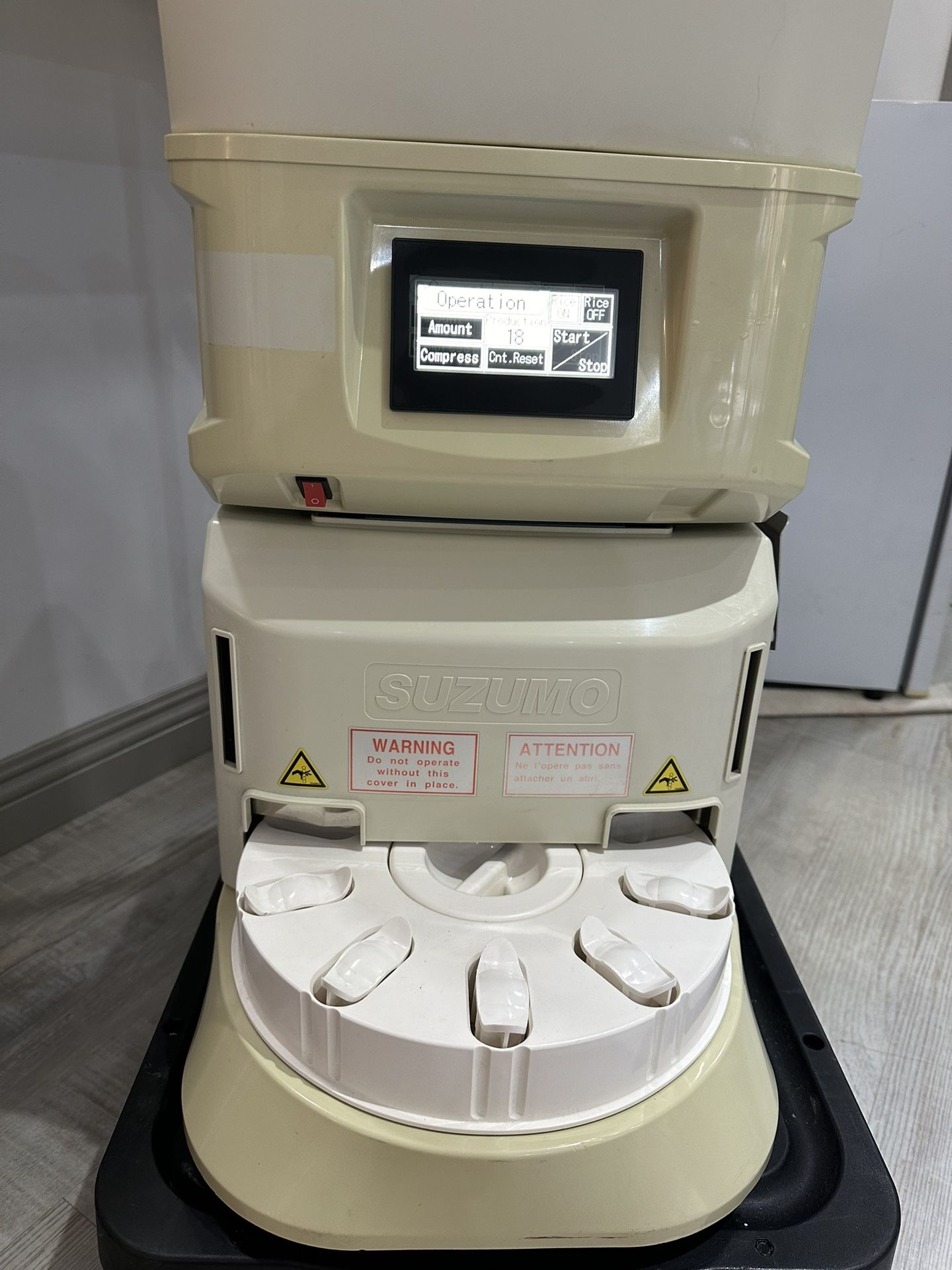 Suzumo Nigiri Sushi machine