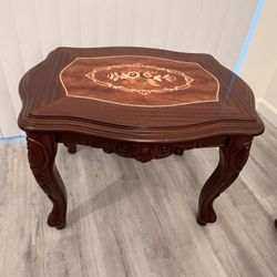 Traditional Side Table 