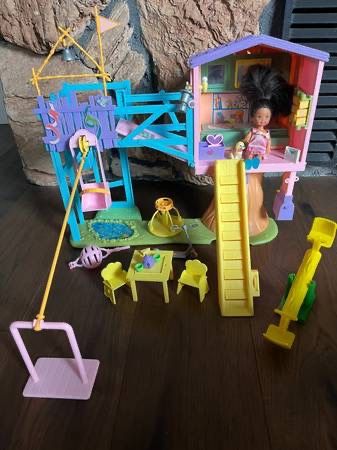 Barbies - Kelly Secret Clubhouse Playset
