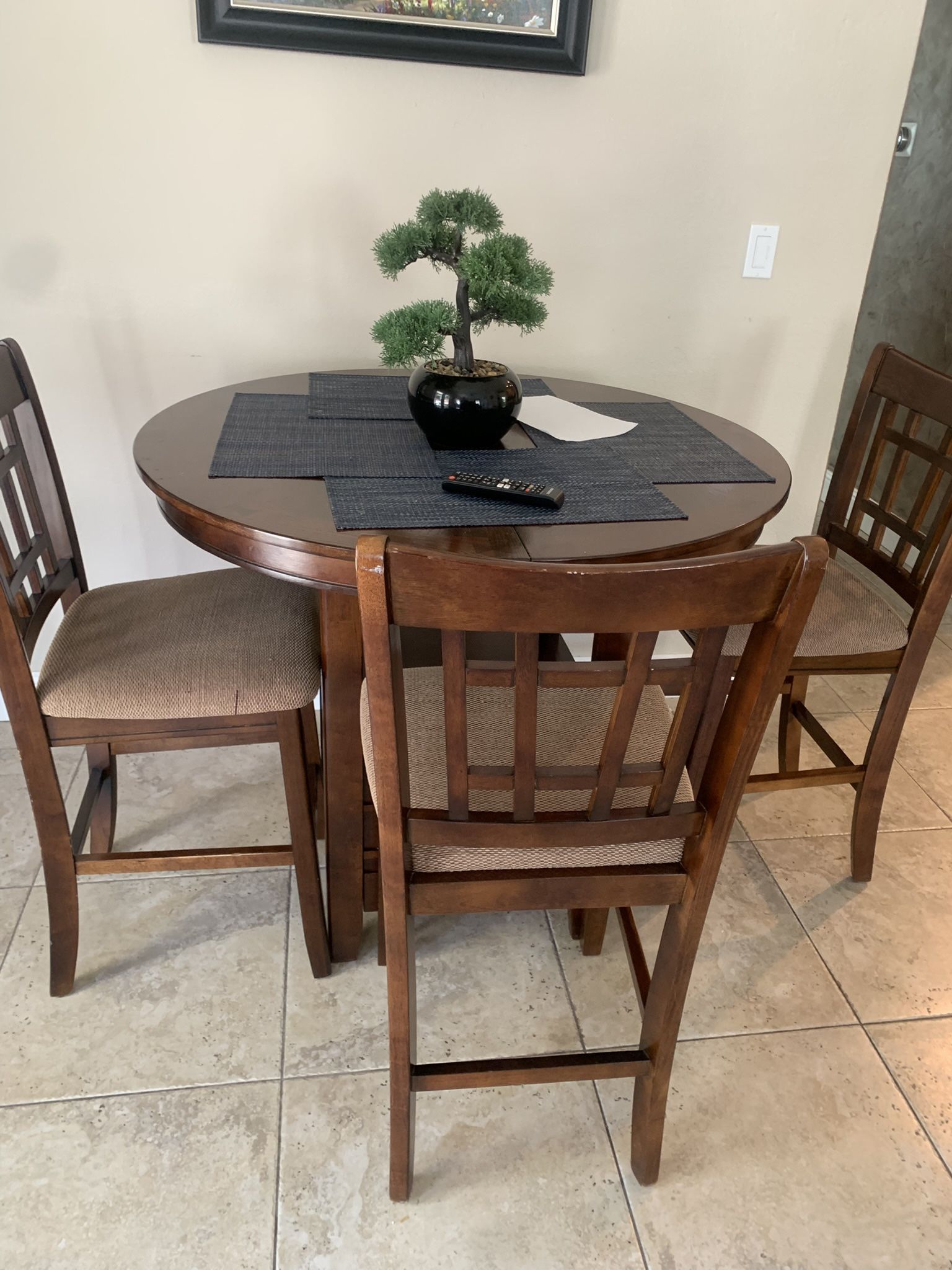 Dining Table - Adjustable