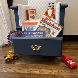 Toddler Reading Chair (blue)