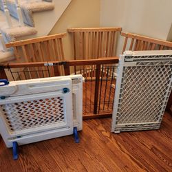 Baby/Pet Gates - 6 Count