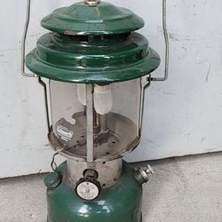 Vintage 1964
Coleman 220F
Lantern - Dual Mantle
Green Gas Camping
Light - Works