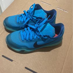 Blue Lagoon Kobe’s Size 5