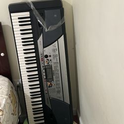 psr-gx76 YAMAHA 76-key electric keyboard w/ lesson mode,DJ mode, base boost