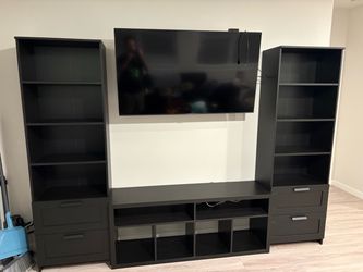 Tv Stand / Bookshelf’s