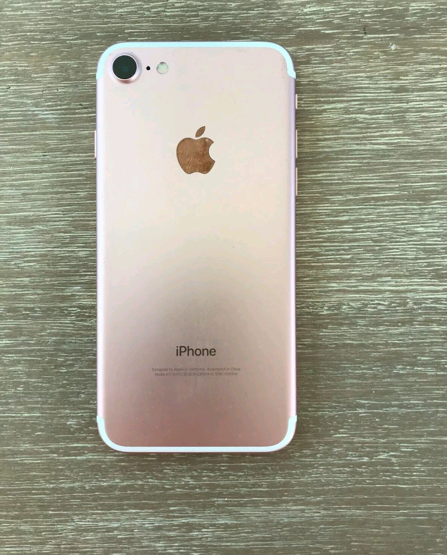 Apple iPhone 7 Unlocked Rose Gold