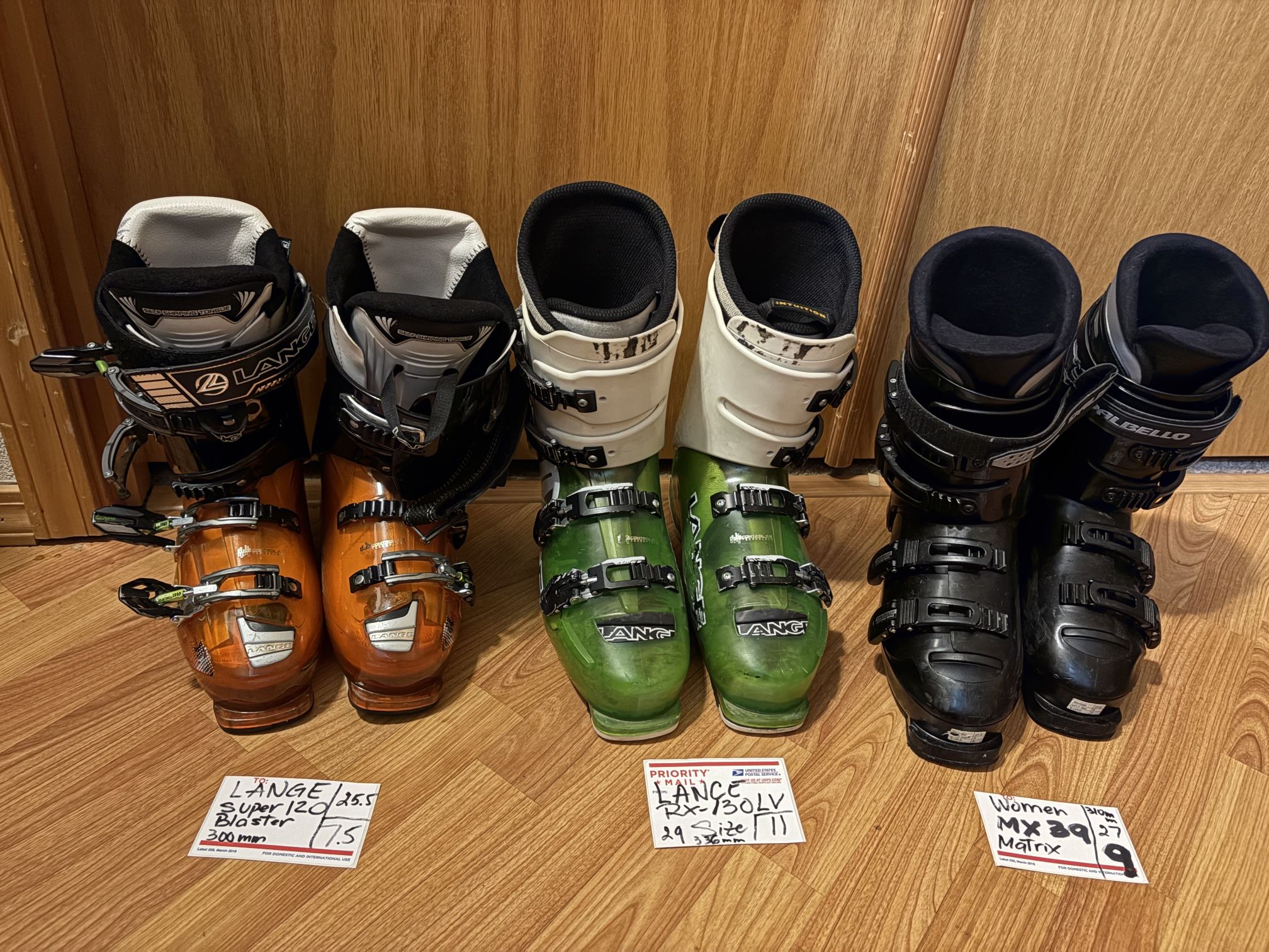 Lange Dalbello Ski Boots Size 7.5 - 9 - 11
