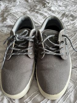 Men Shoes Size 9