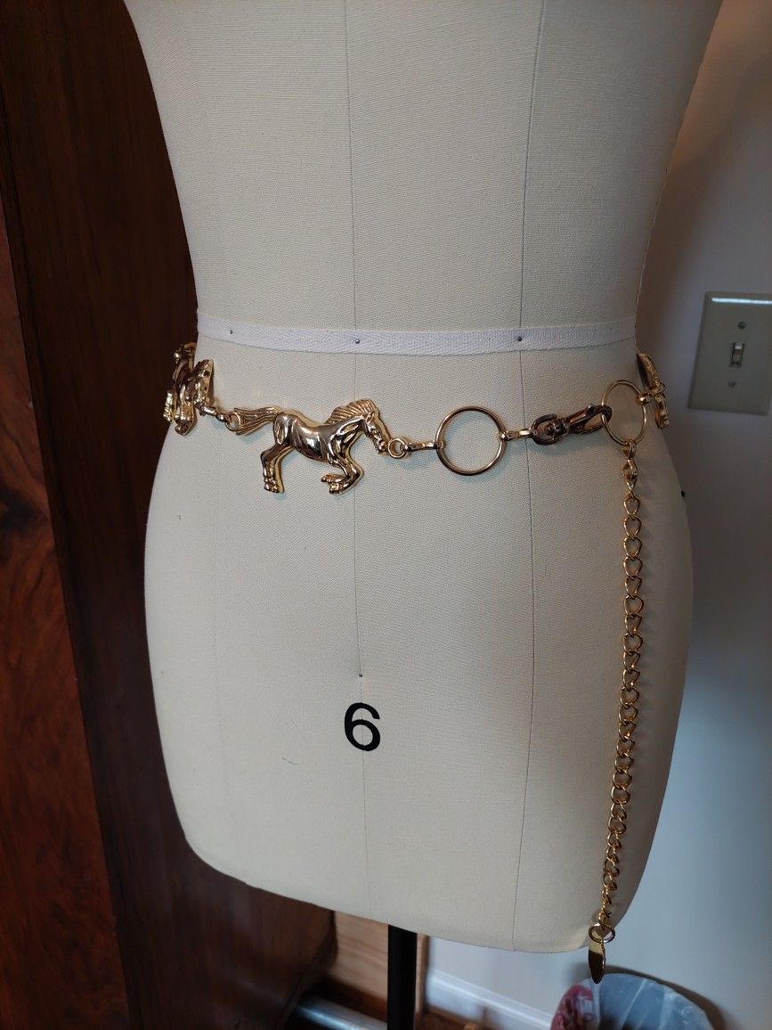 Vintage Anne Klein Gold Tone Horse Belt