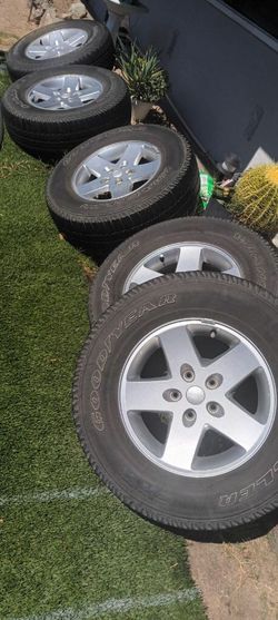 255/75/17 Goodyear Tires