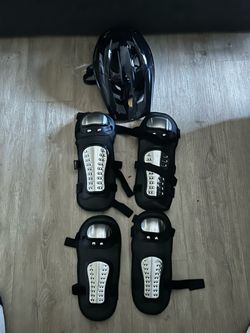 Motorcycle/Bike Helmet and Protective Pad Set