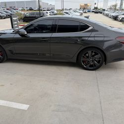 2023 Genesis G70