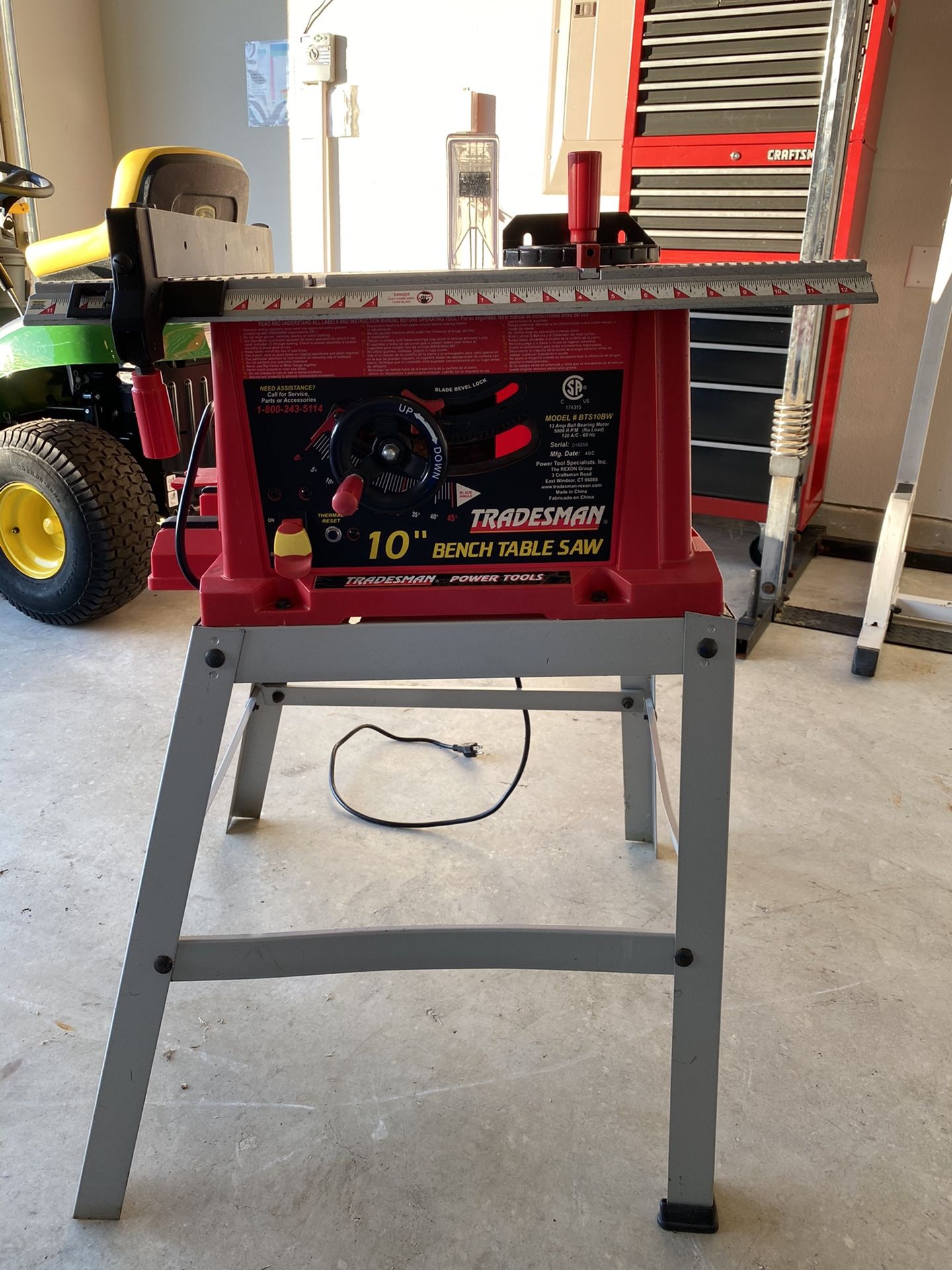 Tradesman Woodworker 10" 13 AMP Bench Table Saw with Stand BTS10BW