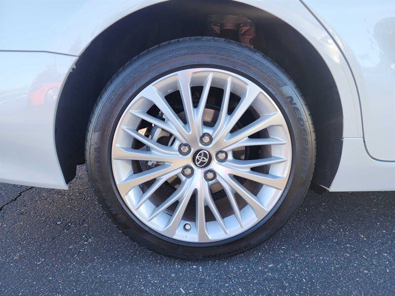 2020 Toyota Camry XLE V6