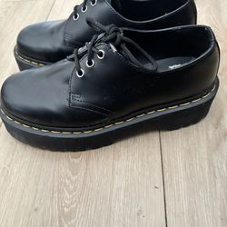 3 Pair Of Shoes / Womens 8.5