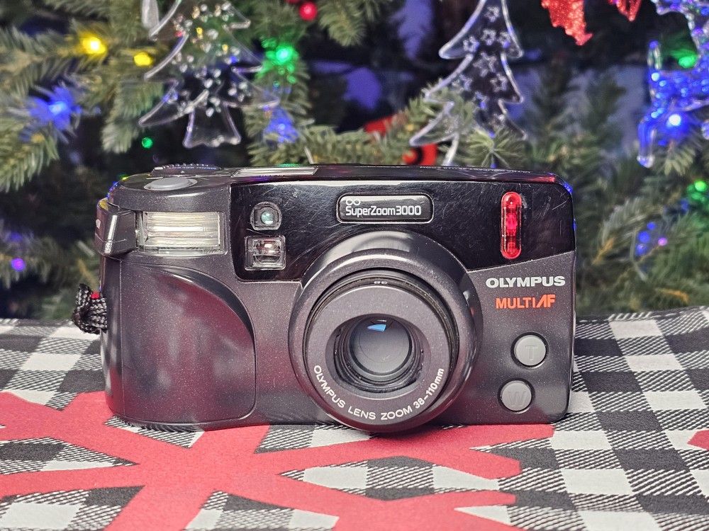 Olympus Infinity SuperZoom 3000 Multi AF 35mm Film Camera
