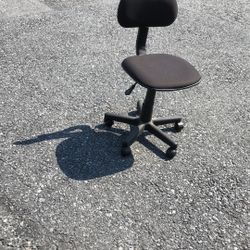 Good condition desk chair