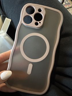 Wavy MagSafe iPhone 16 Pro Max Case 