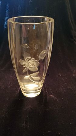 11.5" Crystal vase
