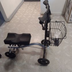 Nova knee scooter 