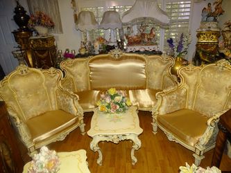 Available 6 pc Italian carved vintage living room set vintage