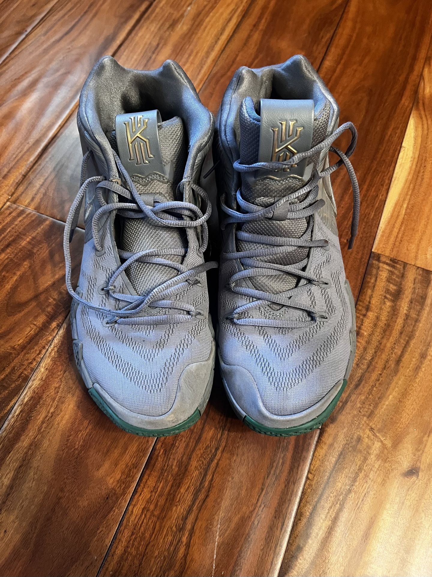 Nike Kyrie 4 City Guardians Grey Green Gold Celtics Mens size 13