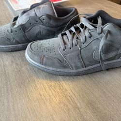 Jordans and Nike For Sale 