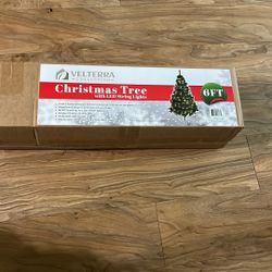 Christmas Tree 6ft With Lights 