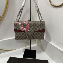 Auth GUCCI Brown Canvas Dionysus Bloom Shoulder Bag Purse